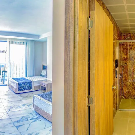 Arsi Hotel 4*