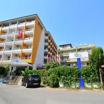 Hotel Arsi 4*